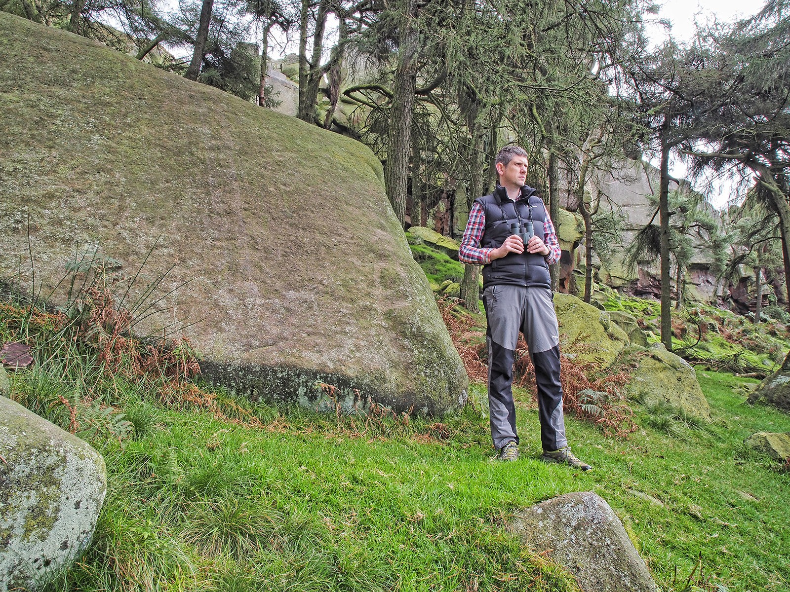 Kowa GENESIS PROMINAR XD44 - 10.5x44 Concept-Terrain