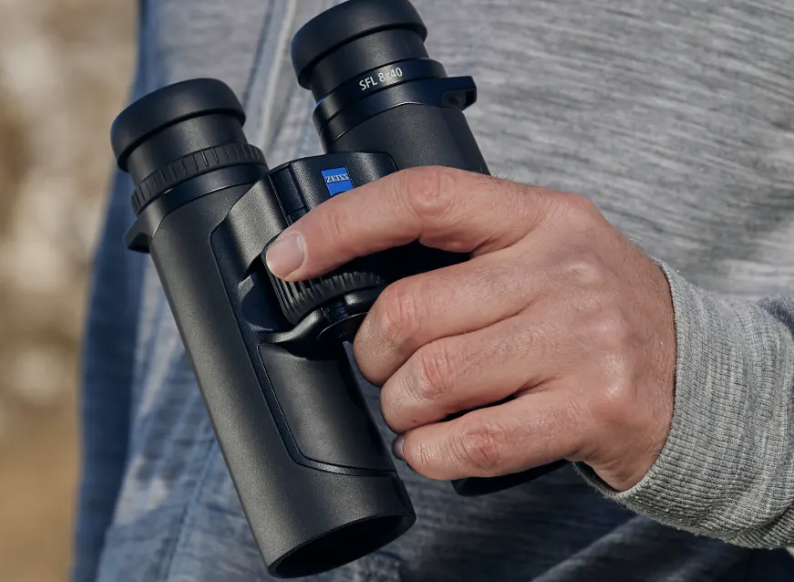 Zeiss VICTORY SF 8x42 - Black new model ----- 52 42 23